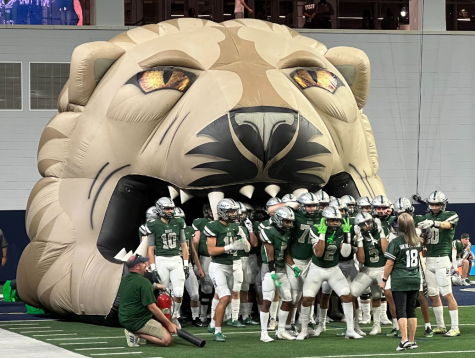 Reedy Lions preparing to enter the field after halftime in the Reedy v Lebanon Trail game.
